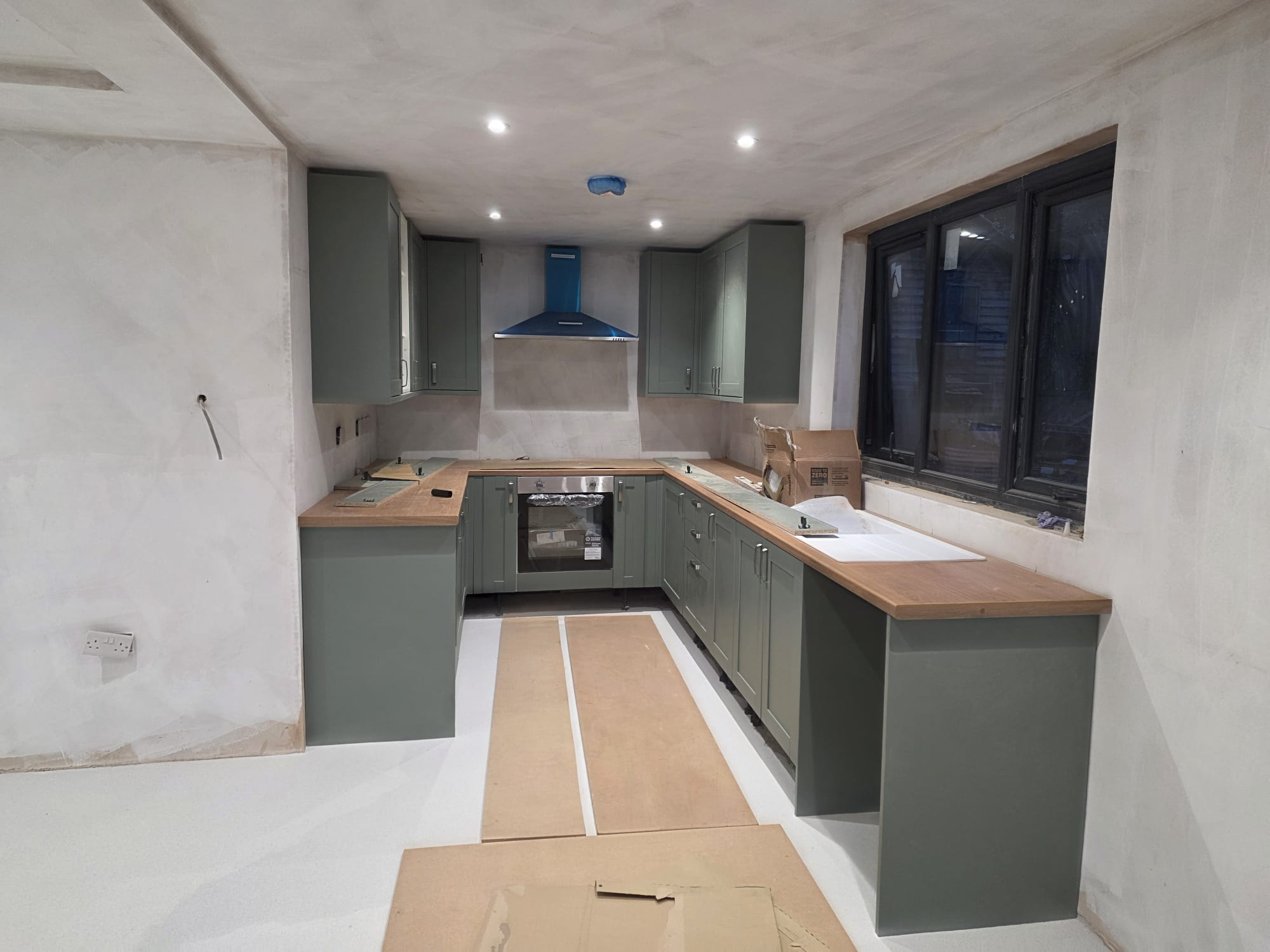 Modcon Carpentry and Build